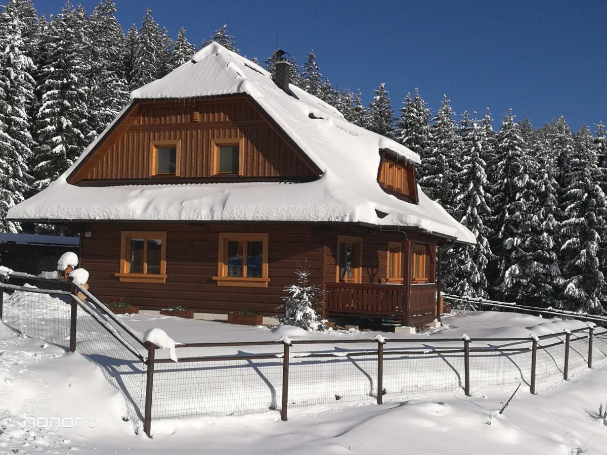 Roubenka Bila Lägenhet Exteriör bild