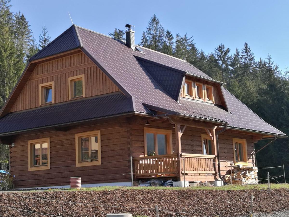 Roubenka Bila Lägenhet Exteriör bild