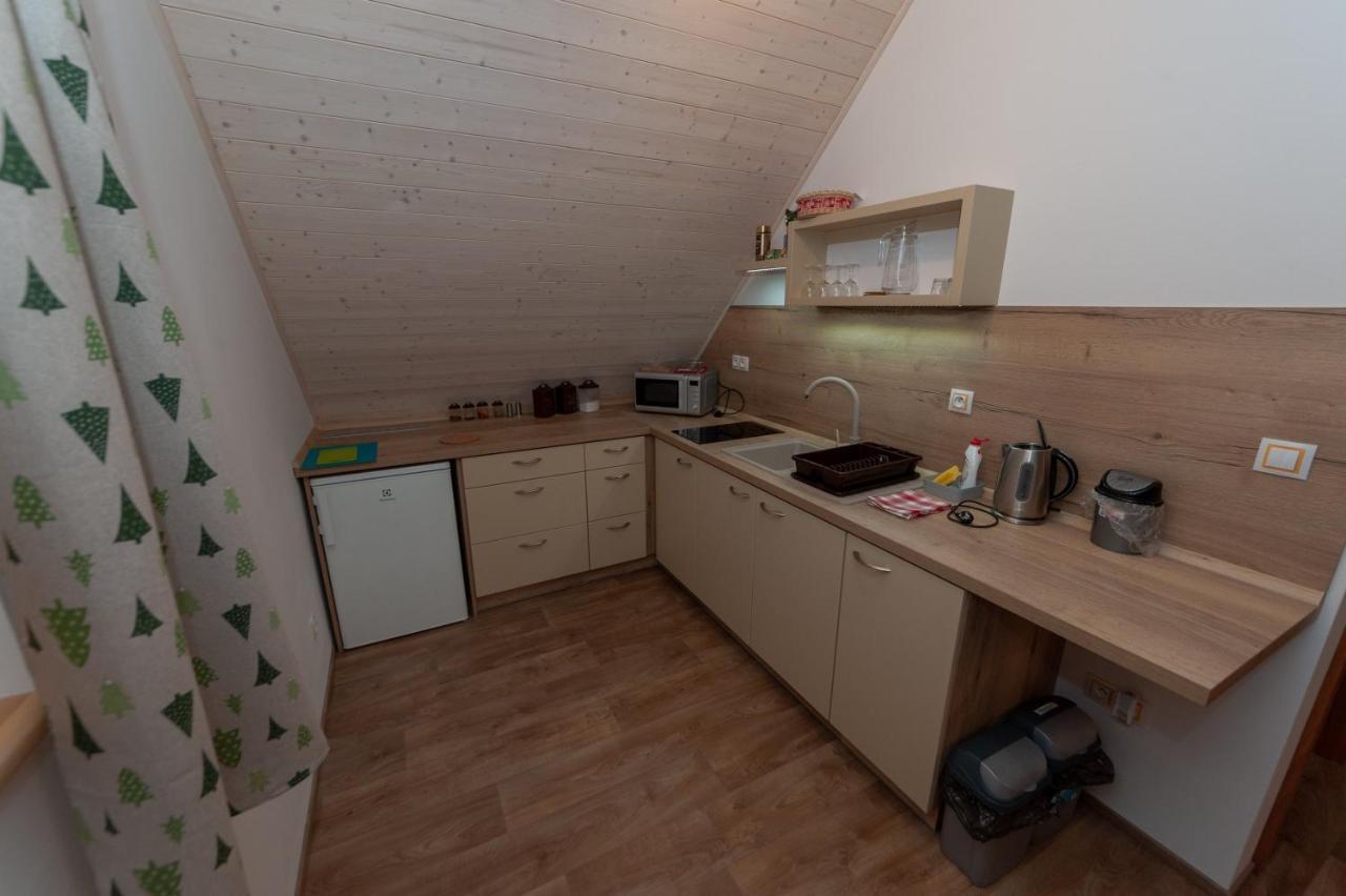 Roubenka Bila Lägenhet Exteriör bild